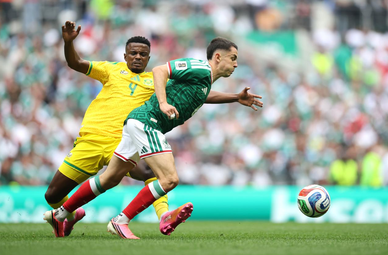 Mexico vs Nam Phi (02:00 - 12/06)
